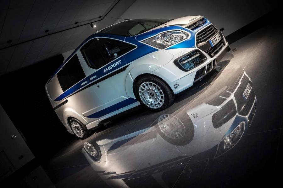  Ford Transit Custom M-Sport 2015 года  (фото 10 из 38)